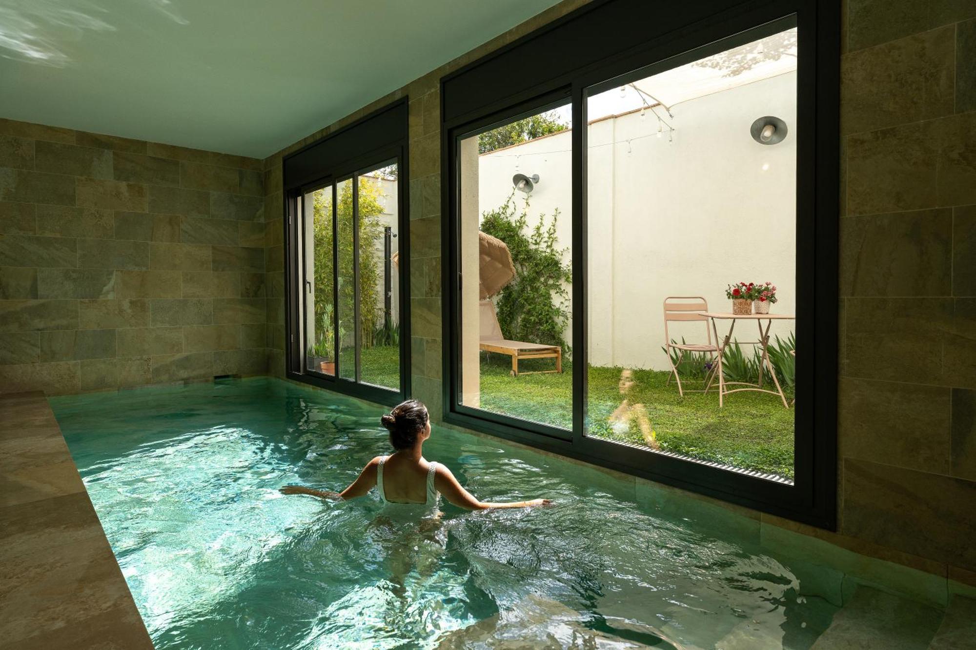 Loft Con Piscina Climatizada De Agua Salada Y Parking En El Centro De Figueres Figueres (Girona) Exterior foto