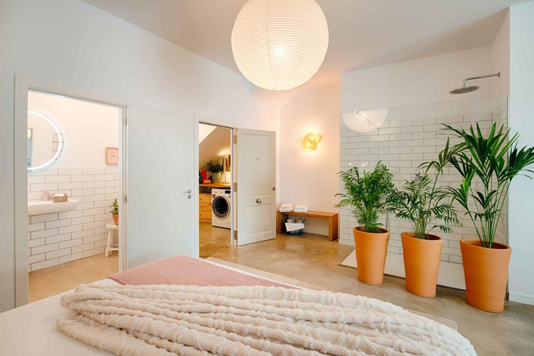Loft Con Piscina Climatizada De Agua Salada Y Parking En El Centro De Figueres Figueres (Girona) Exterior foto